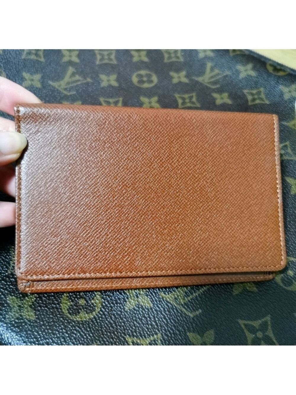 Authentic Louis Vuitton ID Card holder Taiga Leather Bifold Brown